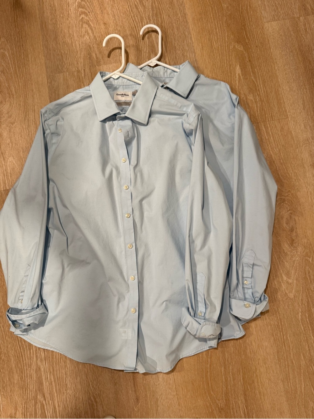 Goodfellow & Co Light Blue Men’s Button-Up Dress Shirt